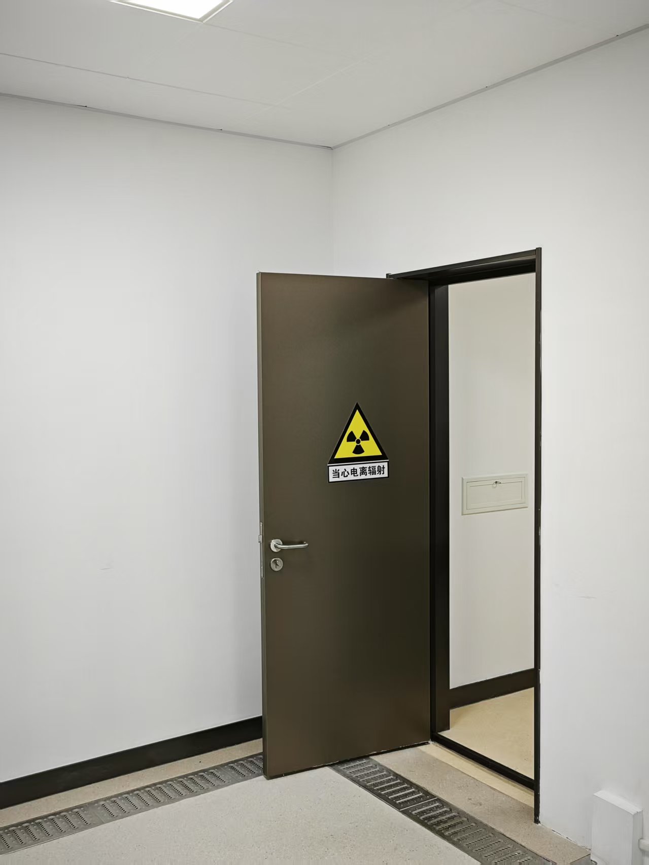 岳阳CT室手动单开防护铅门